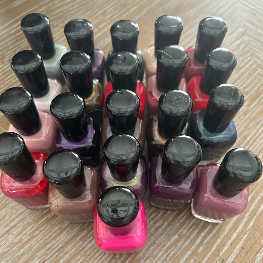 21 bottles Zoya polish-most never opened